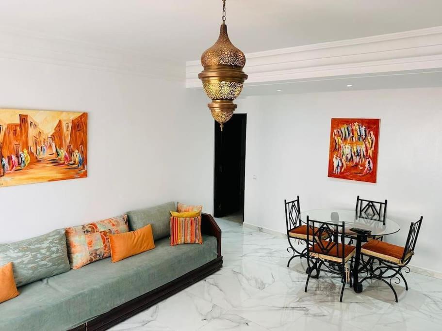 Charmant Appartement Avec Piscine 2Chambres Au Coeur De Gueliz Marrakesh Exterior foto